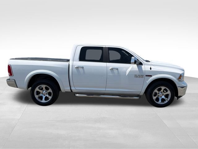 Used 2017 RAM 1500 Laramie w/ Convenience Group AWD/4WD image 8