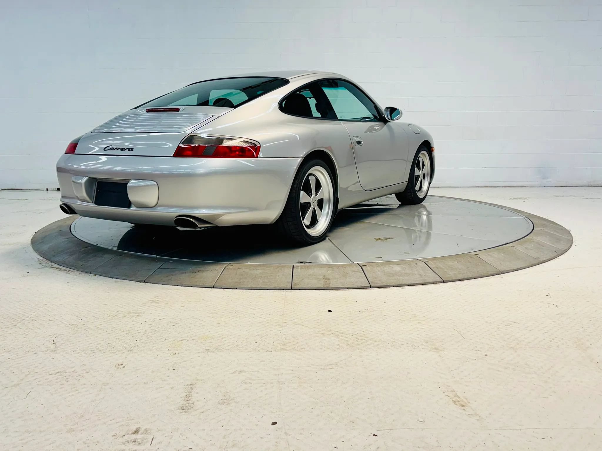 Used 2002 Porsche 911 GT3 RS image 24