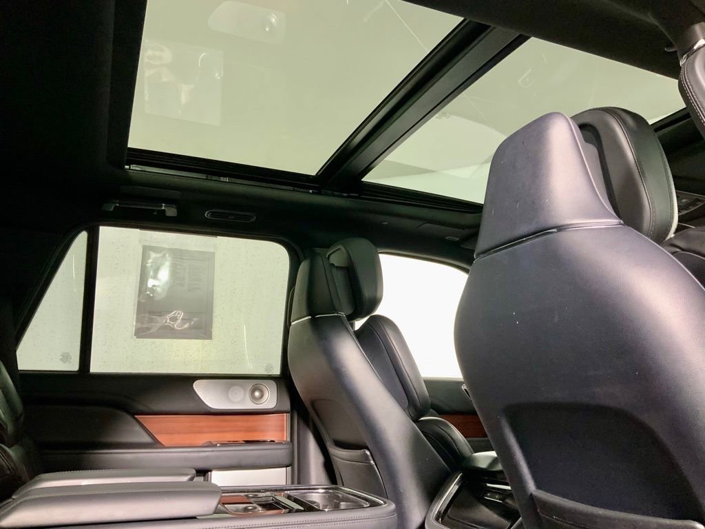 Used 2024 Lincoln Navigator Reserve video 2