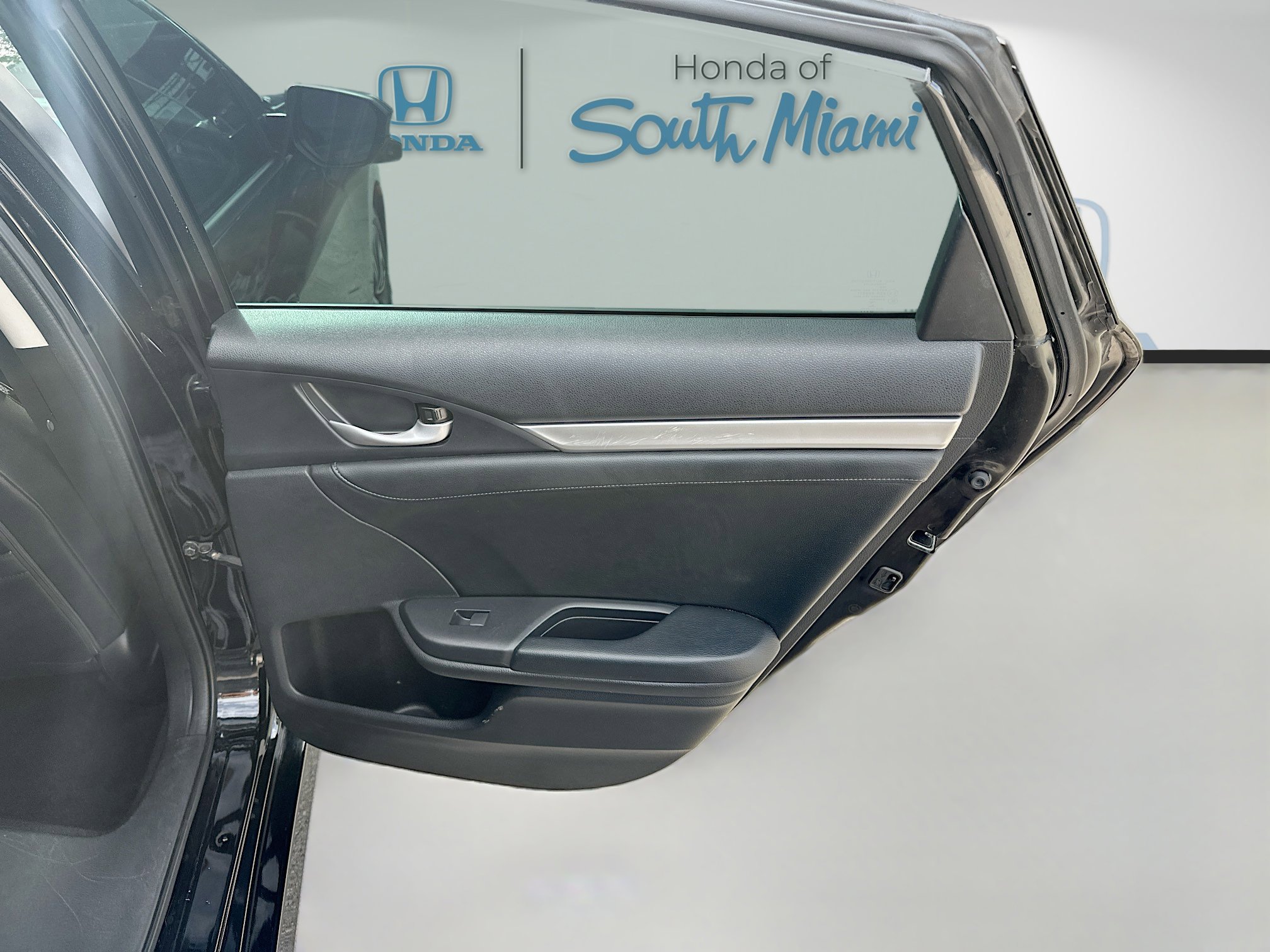 Used 2018 Honda Civic EX-L image 29