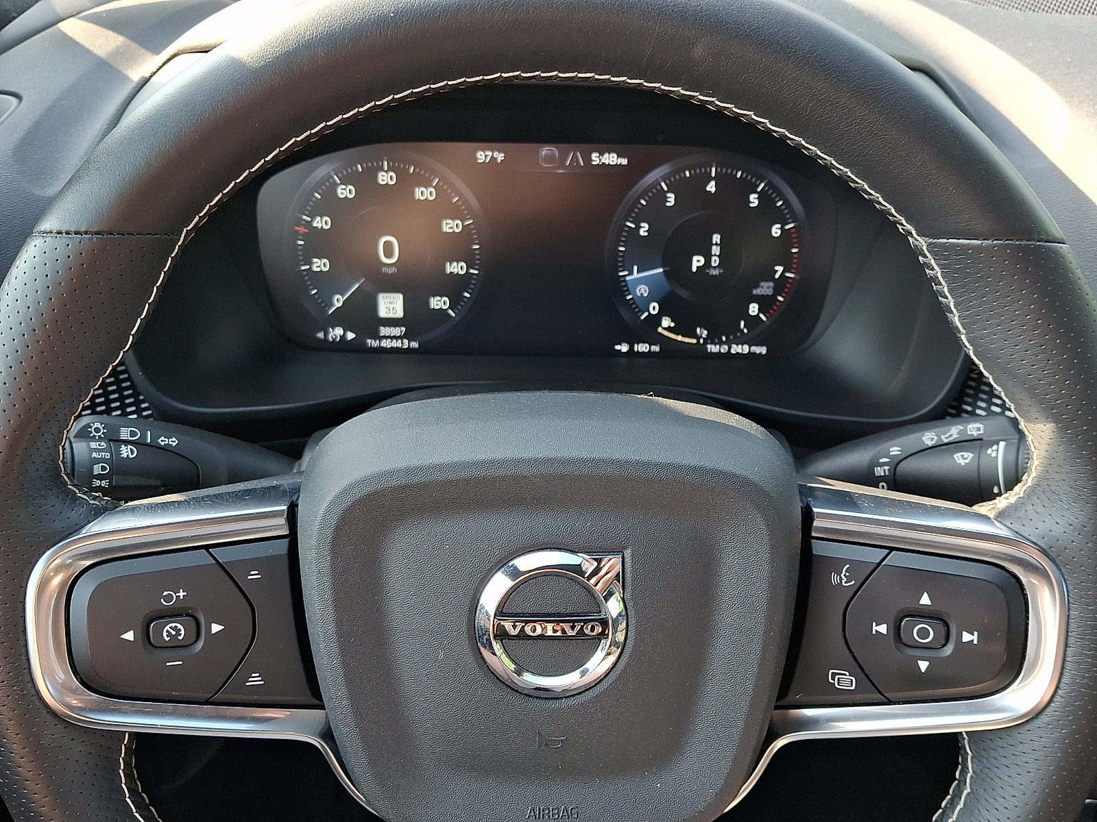 Used 2021 Volvo XC40 T5 R-Design w/ Advanced Package AWD/4WD image 21