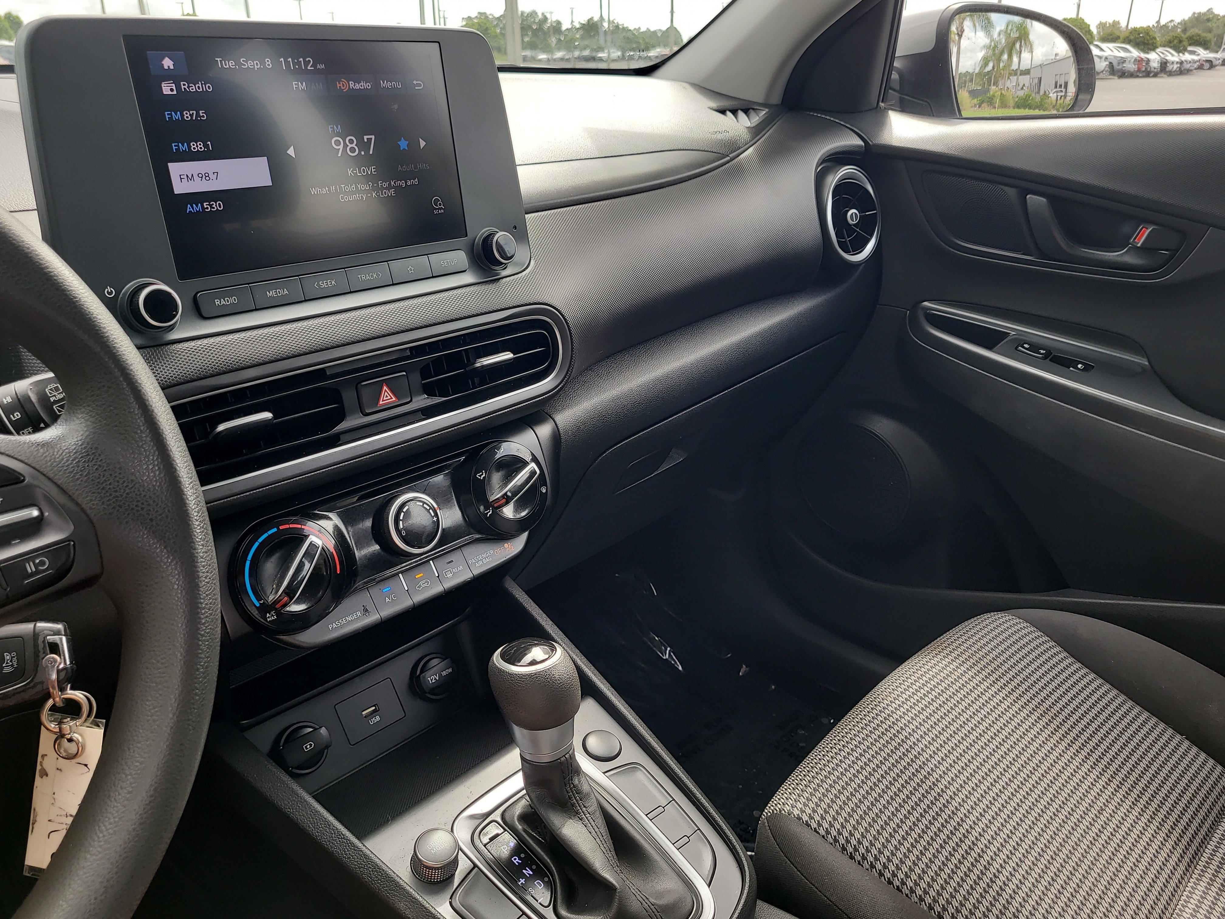 Used 2022 Hyundai Kona SE FWD image 20