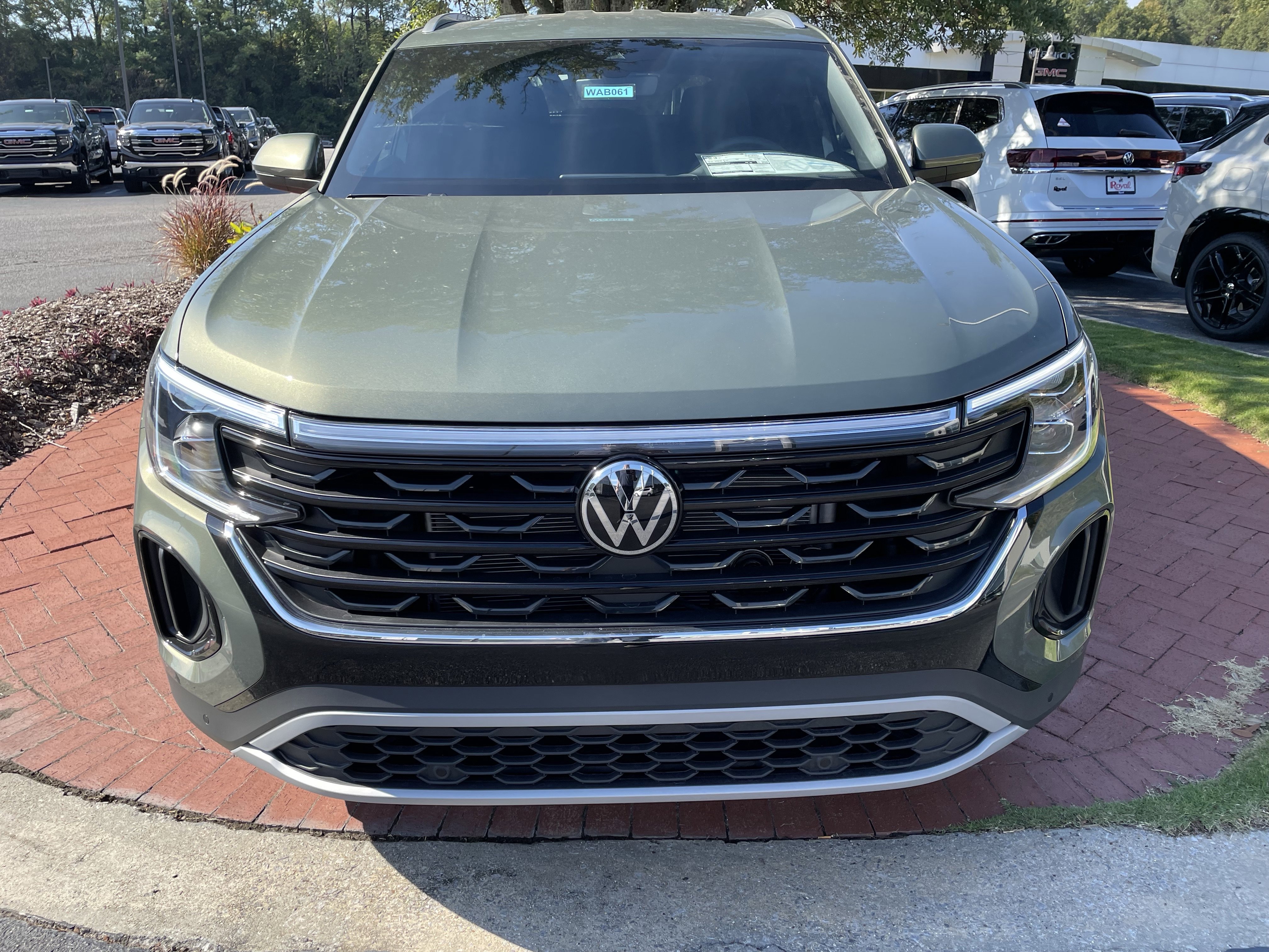 New 2026 Volkswagen Atlas Cross Sport SE image 2