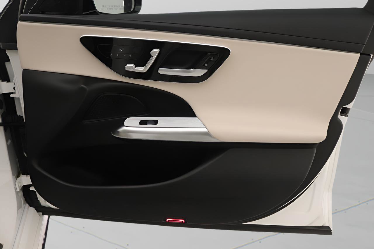 Certified 2024 Mercedes-Benz E 350 4MATIC Sedan image 21