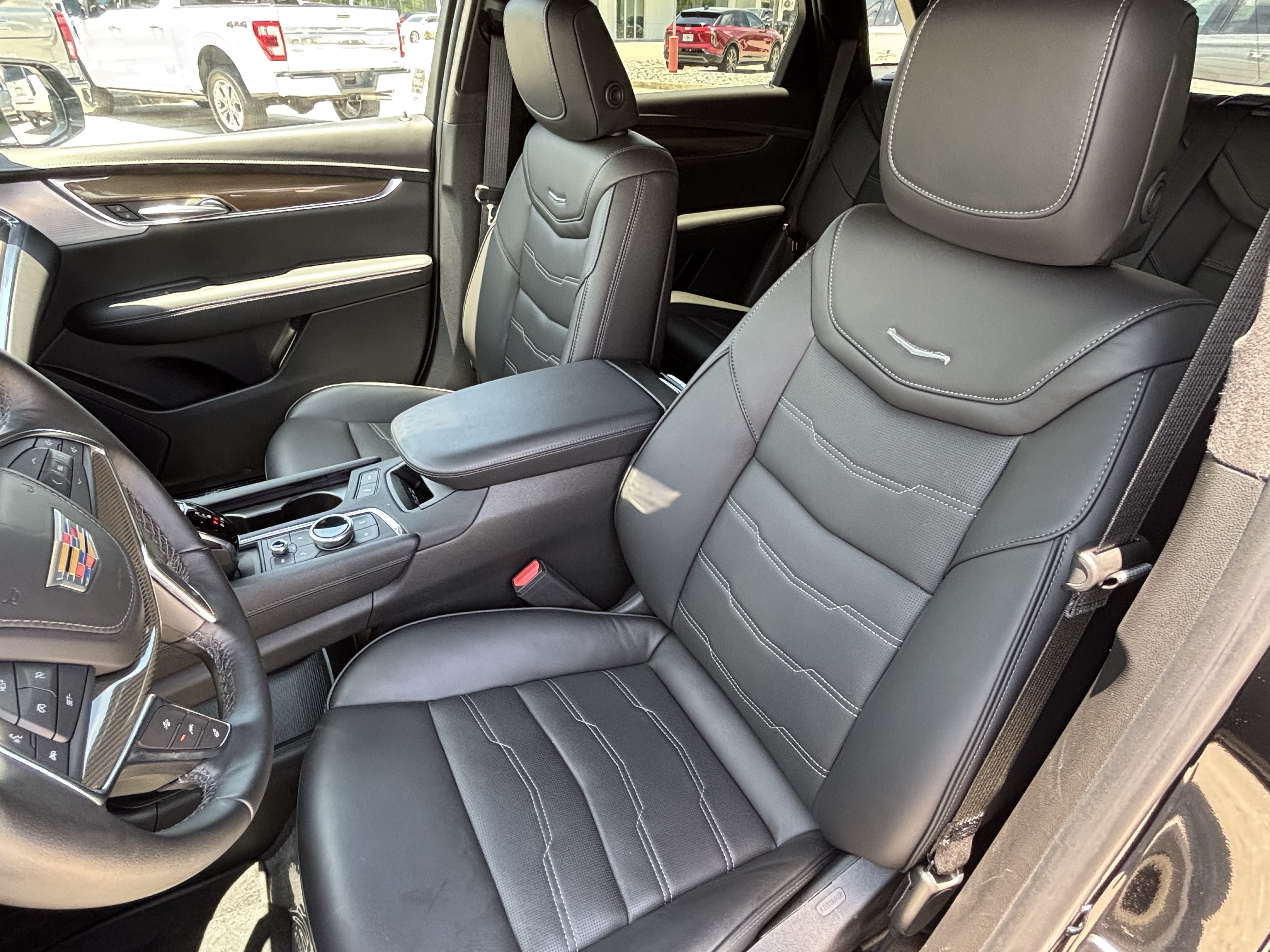 Certified 2023 Cadillac XT5 Premium Luxury w/ Platinum Package AWD/4WD image 19