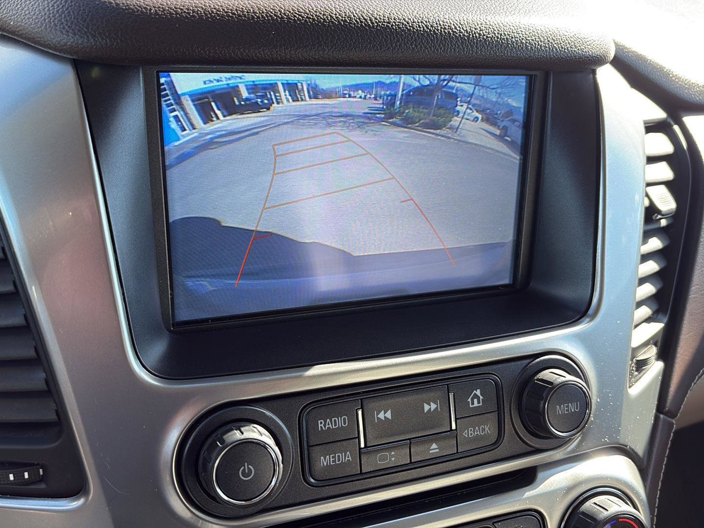 Used 2018 Chevrolet Suburban LT w/ Luxury Package image 24