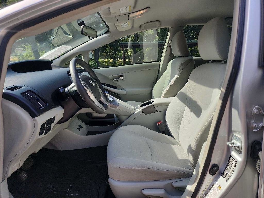 Used 2014 Toyota Prius Two FWD image 48