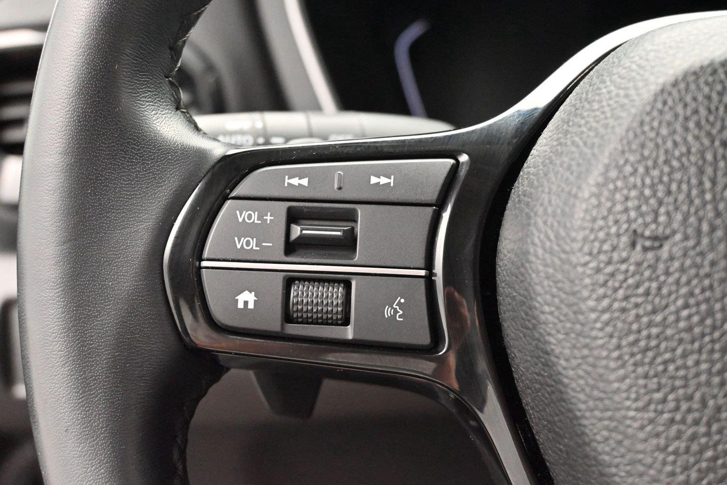 Used 2024 Honda Pilot Touring image 19