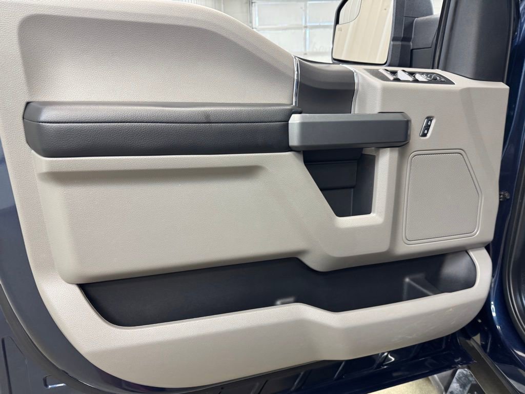 Used 2019 Ford F150 XLT w/ Equipment Group 302A Luxury image 9