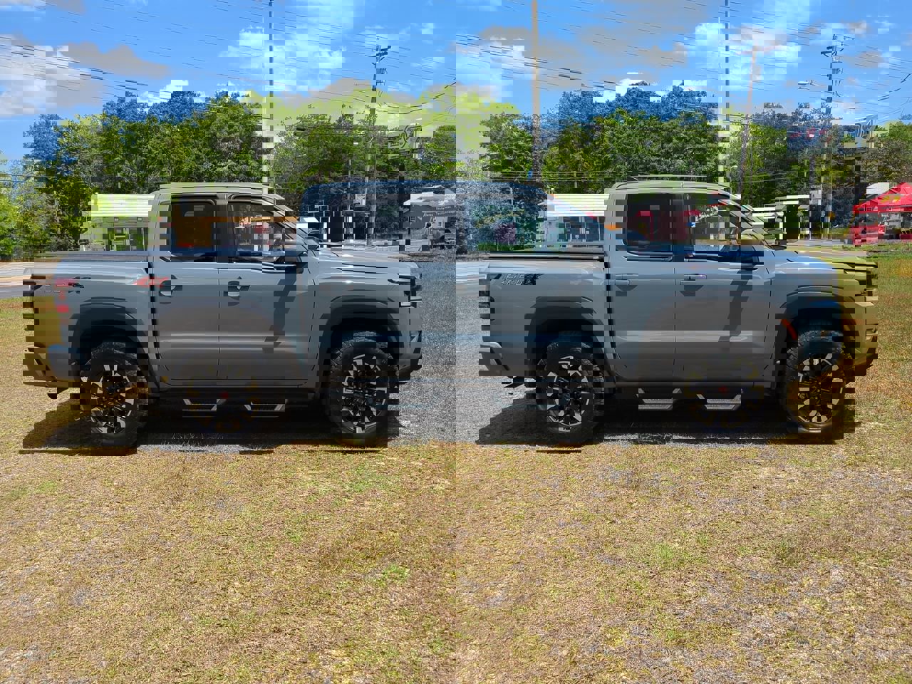 Used 2024 Nissan Frontier PRO-4X w/ Off-Road Protection Package image 3