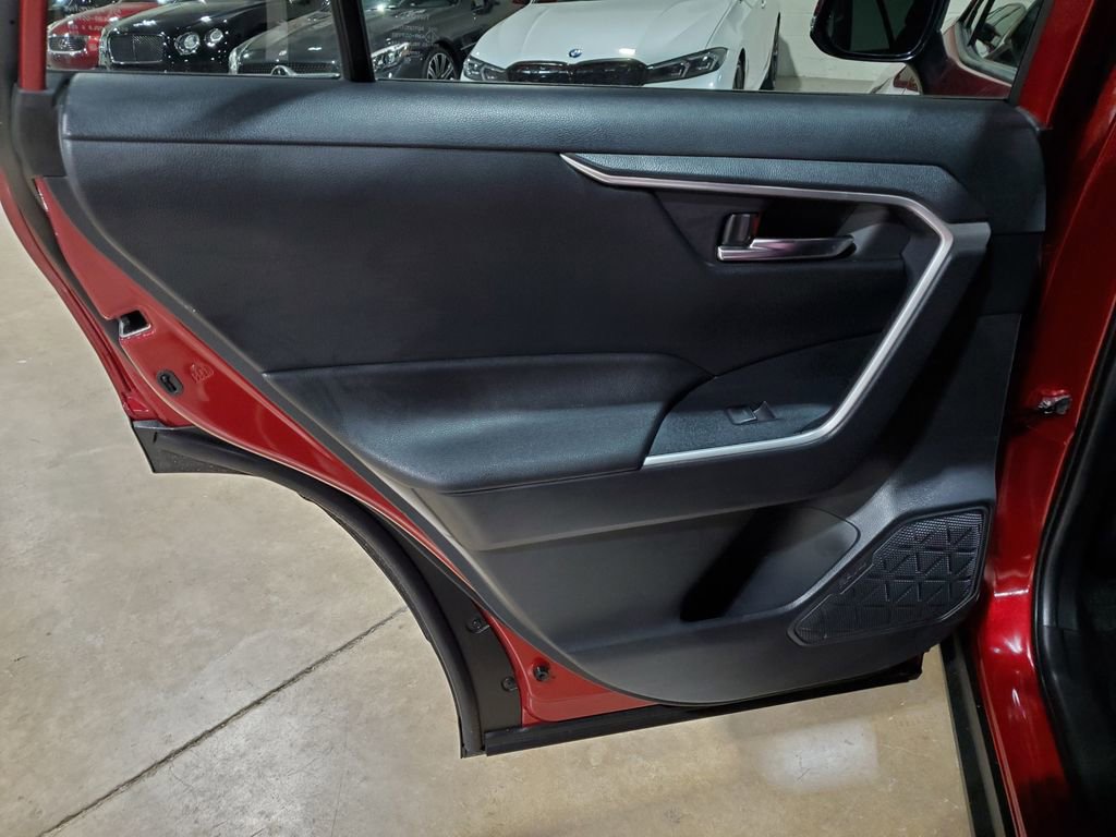 Used 2022 Toyota RAV4 XLE FWD image 30