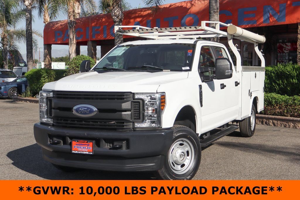 Used 2018 Ford F250 XL w/ Power Equipment Group AWD/4WD image 4