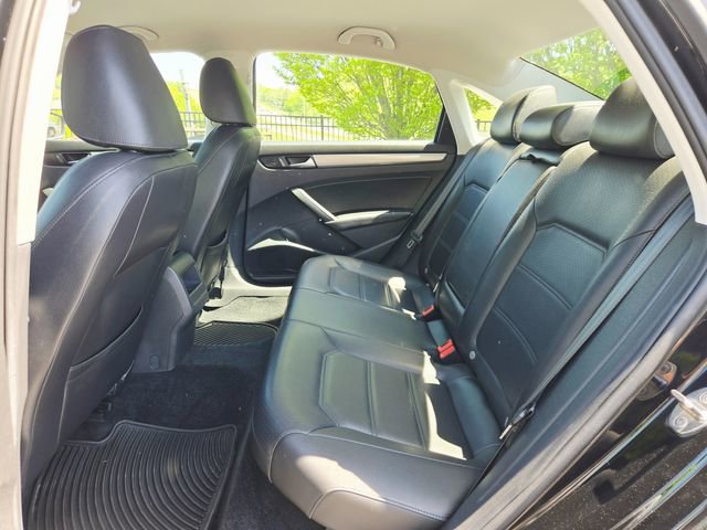 Used 2015 Volkswagen Passat 1.8T Limited Edition image 16