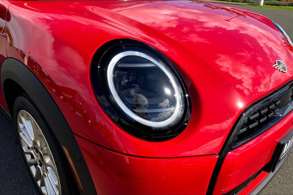 Certified 2025 MINI Cooper S FWD image 28