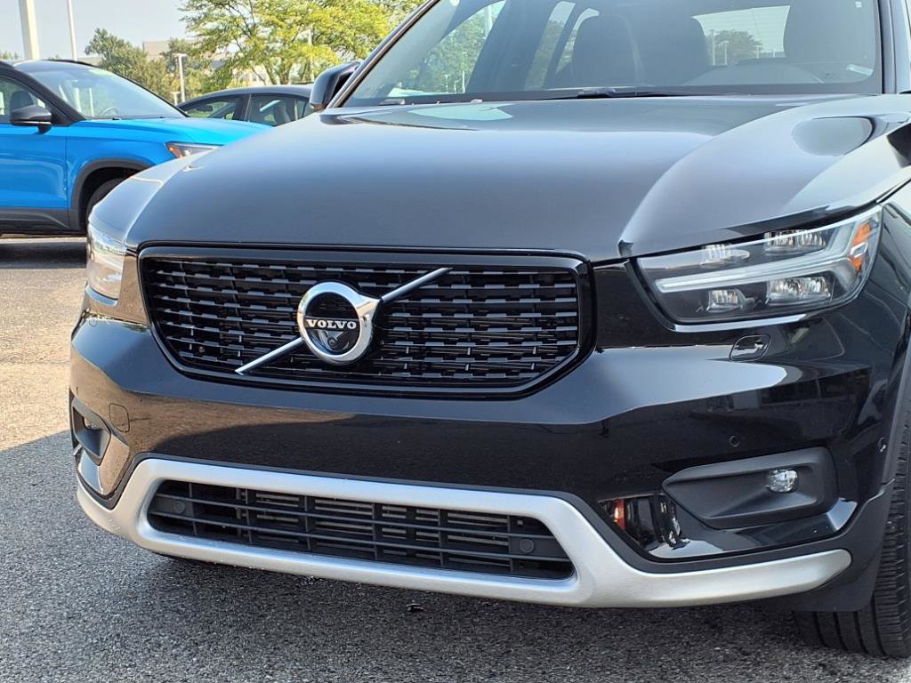Used 2022 Volvo XC40 T5 R-Design w/ Advanced Package image 22
