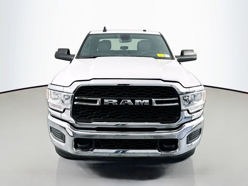 Used 2022 RAM 2500 Tradesman w/ Chrome Appearance Group AWD/4WD image 2