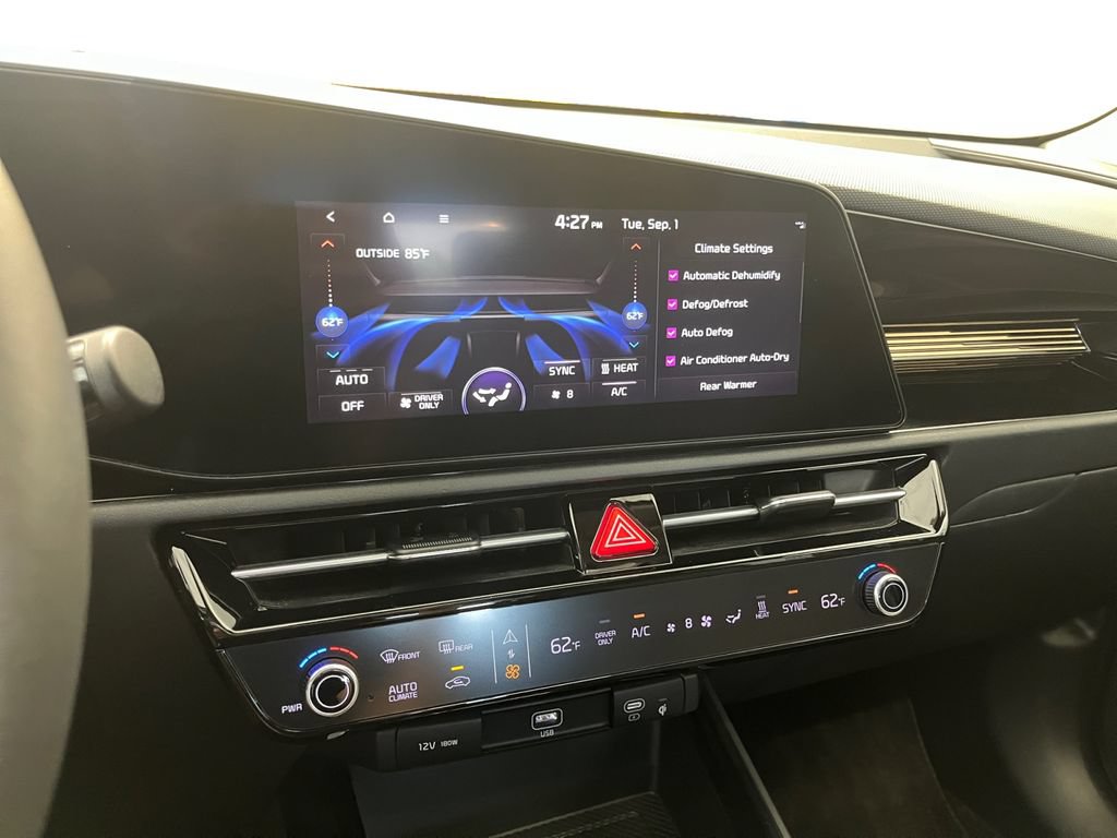 Used 2023 Kia Niro Wave w/ Wave Preserve Package FWD image 18