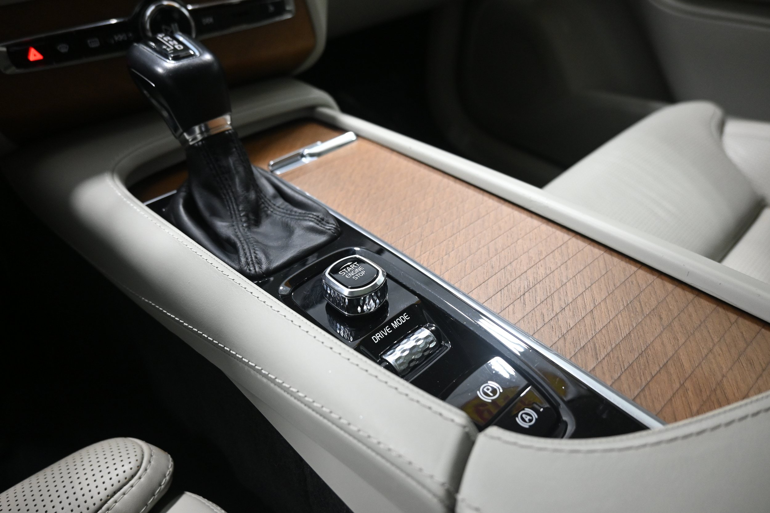 Used 2019 Volvo XC90 T6 Inscription w/ Luxury Package AWD/4WD image 18