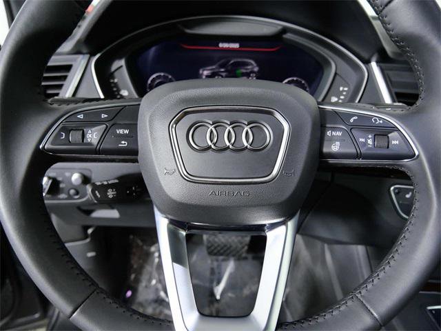 Used 2020 Audi Q5 e Prestige w/ Prestige Package image 23