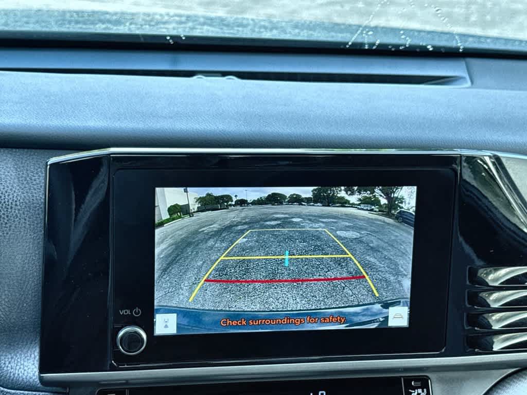 Used 2025 Toyota Camry SE FWD image 19