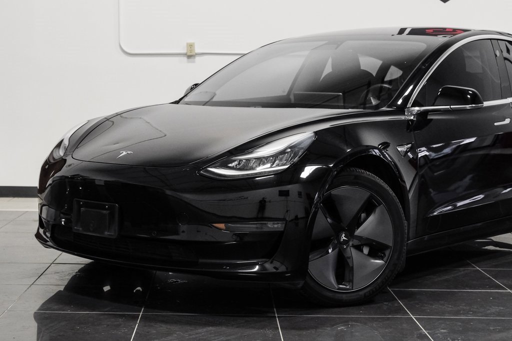 Used 2018 Tesla Model 3 Long Range image 9