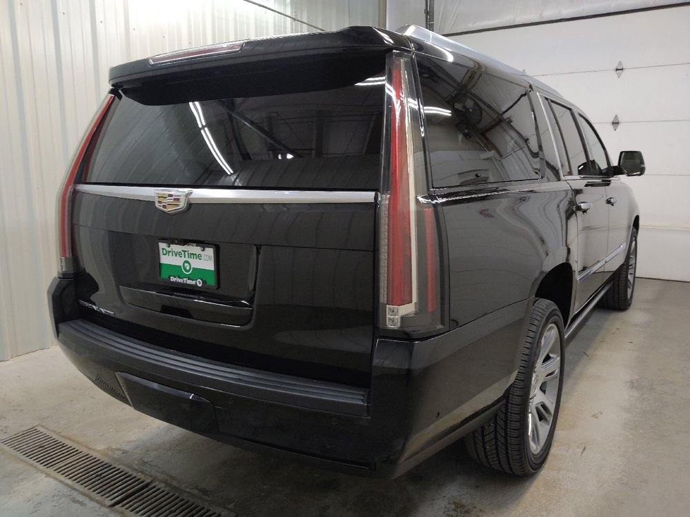 Used 2017 Cadillac Escalade ESV Premium Luxury image 9