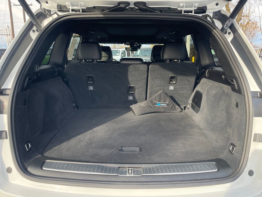 Used 2022 Jeep Grand Cherokee Overland w/ Luxury Tech Group IV image 17