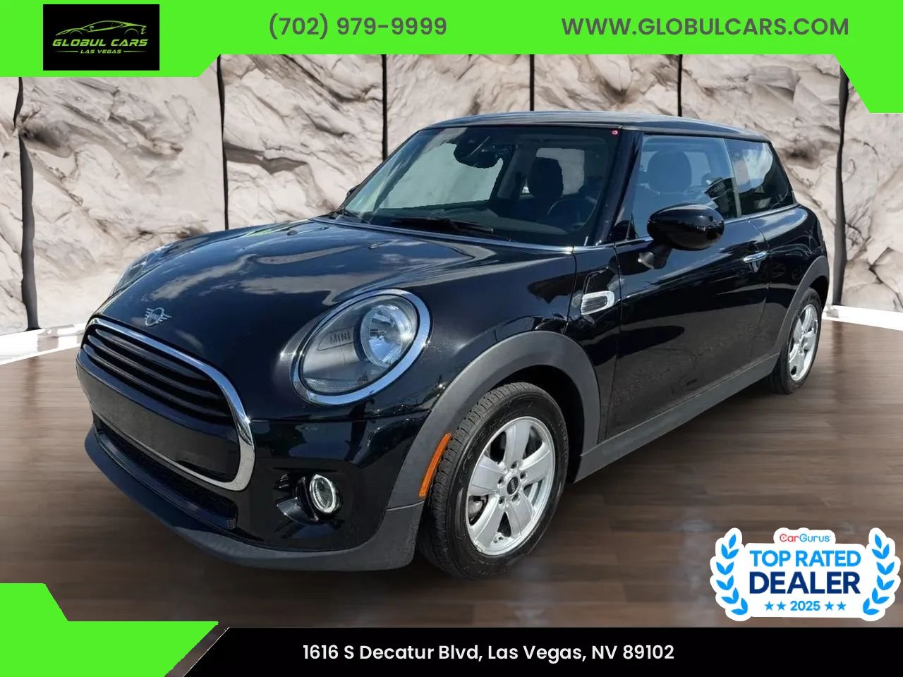 Used 2021 MINI Cooper 2-Door Hardtop FWD image 1