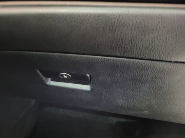 Used 2016 Toyota Highlander XLE image 46