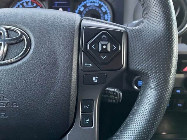 Used 2022 Toyota Tacoma TRD Sport w/ Technology Package image 15