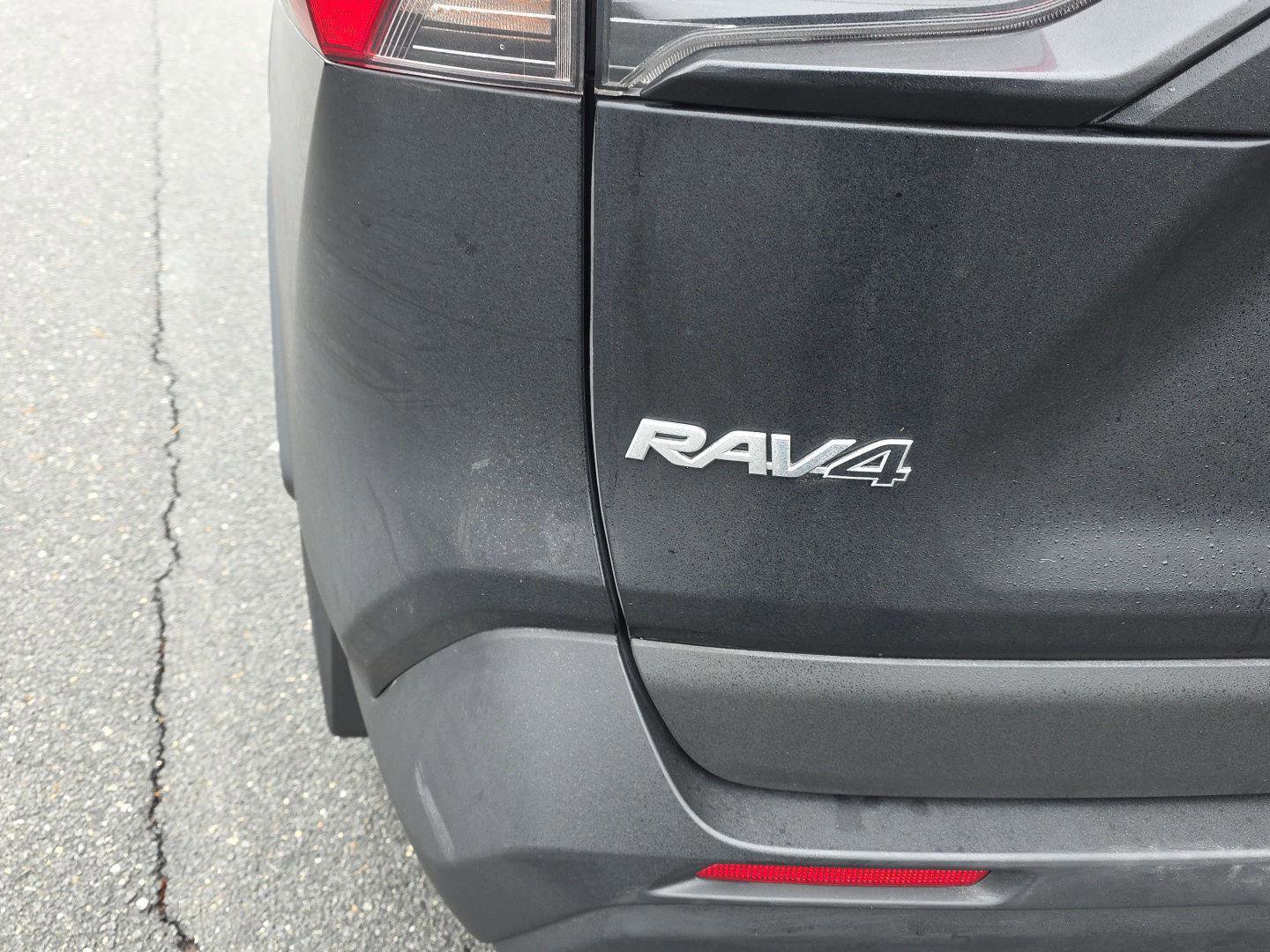 Used 2024 Toyota RAV4 XLE Premium image 15