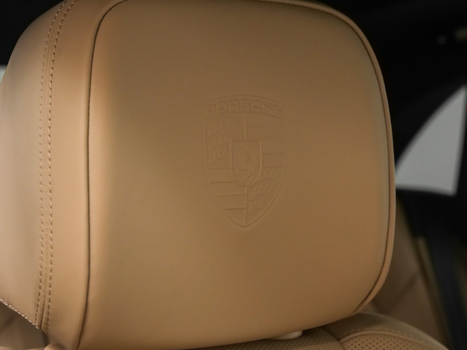 Used 2025 Porsche Macan image 19