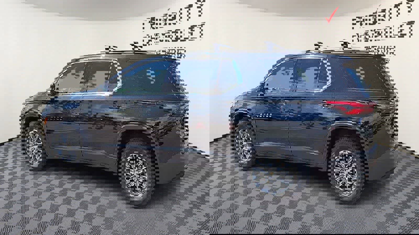 Used 2023 Chevrolet Traverse LT image 6