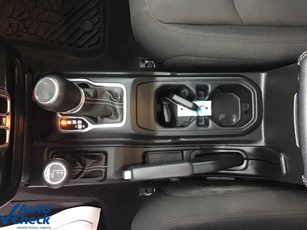 Used 2023 Jeep Wrangler Sahara w/ Cold Weather Group image 35