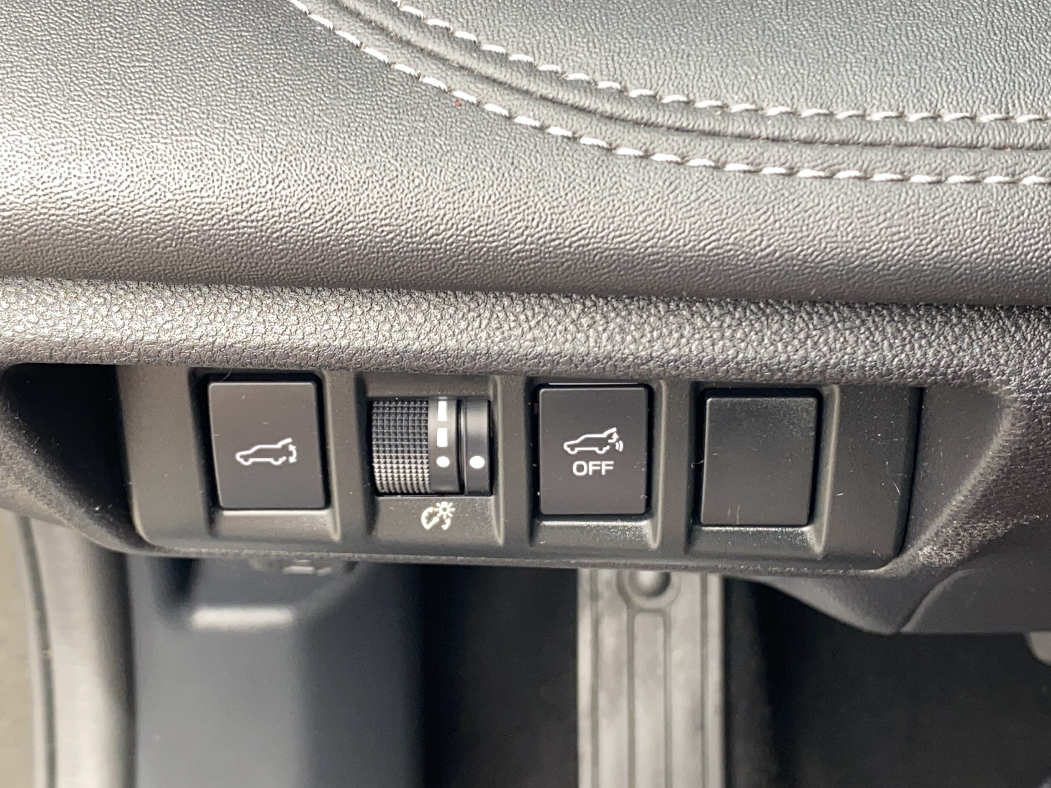 Certified 2024 Subaru Outback Limited AWD/4WD image 14
