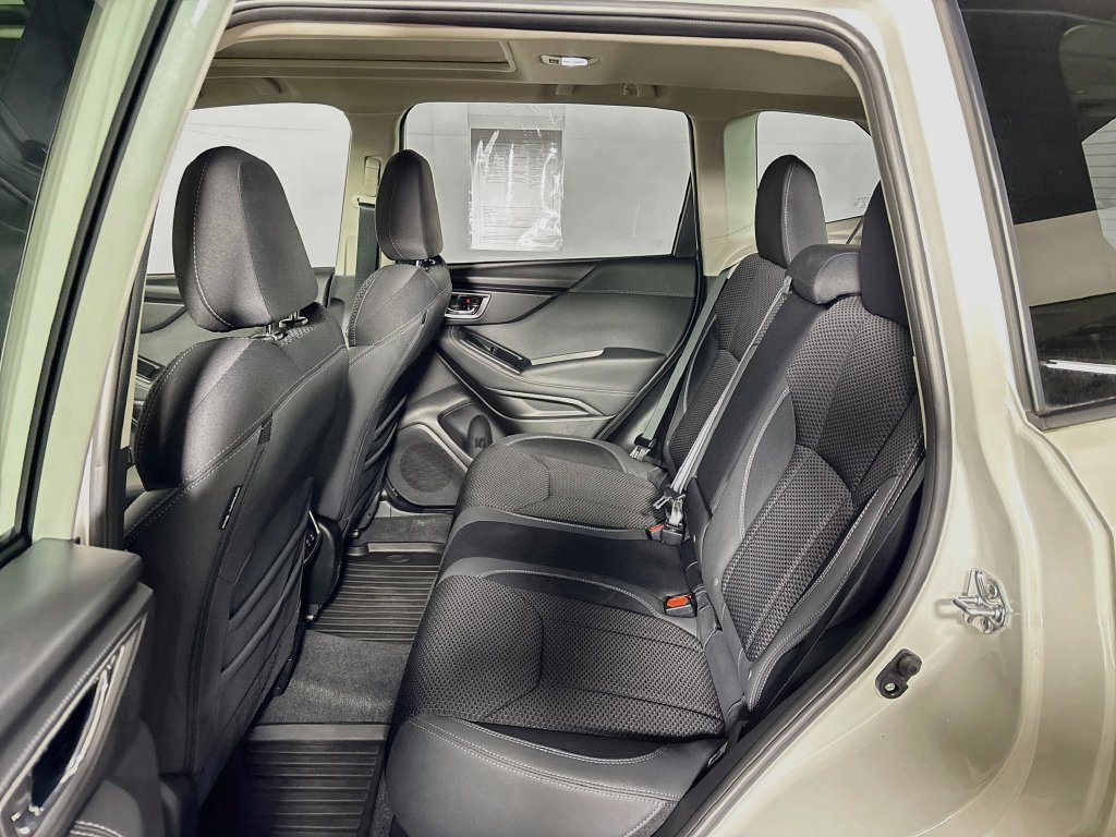 Certified 2024 Subaru Forester Premium AWD/4WD image 21