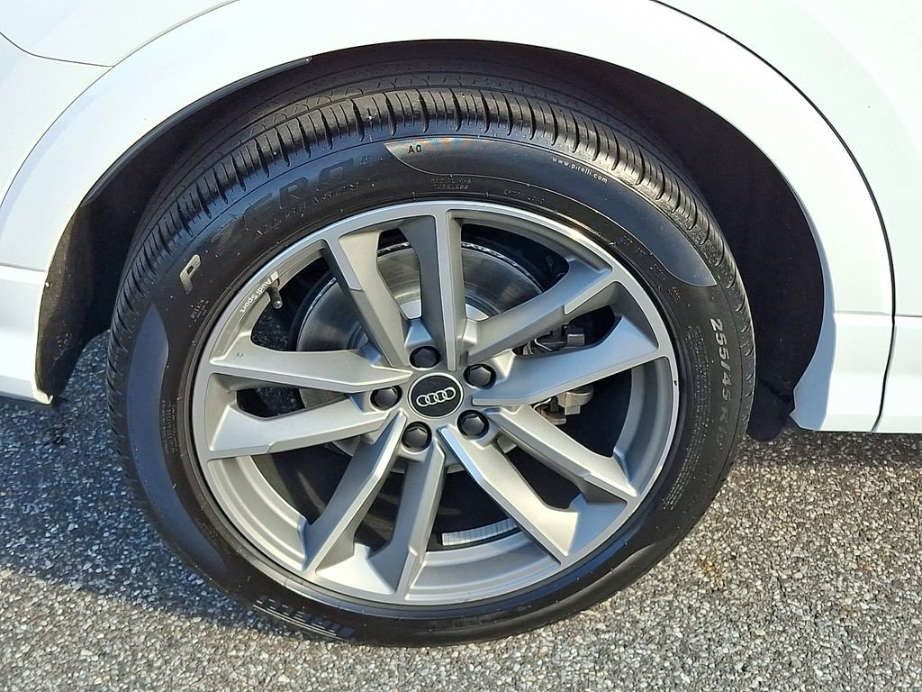 Certified 2024 Audi Q3 2.0T Premium AWD/4WD image 8