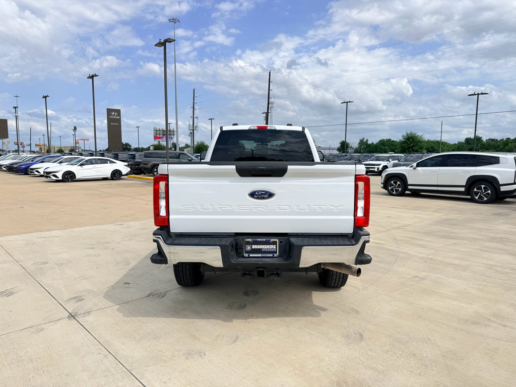 Used 2023 Ford F250 XLT w/ FX4 Off-Road Package AWD/4WD image 6