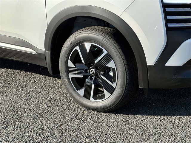 New 2026 Nissan Kicks SV w/ SV Premium Package image 7