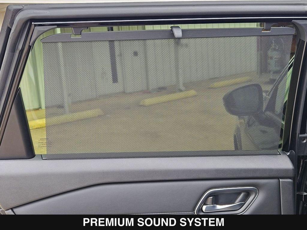 New 2026 Nissan Rogue Platinum image 18