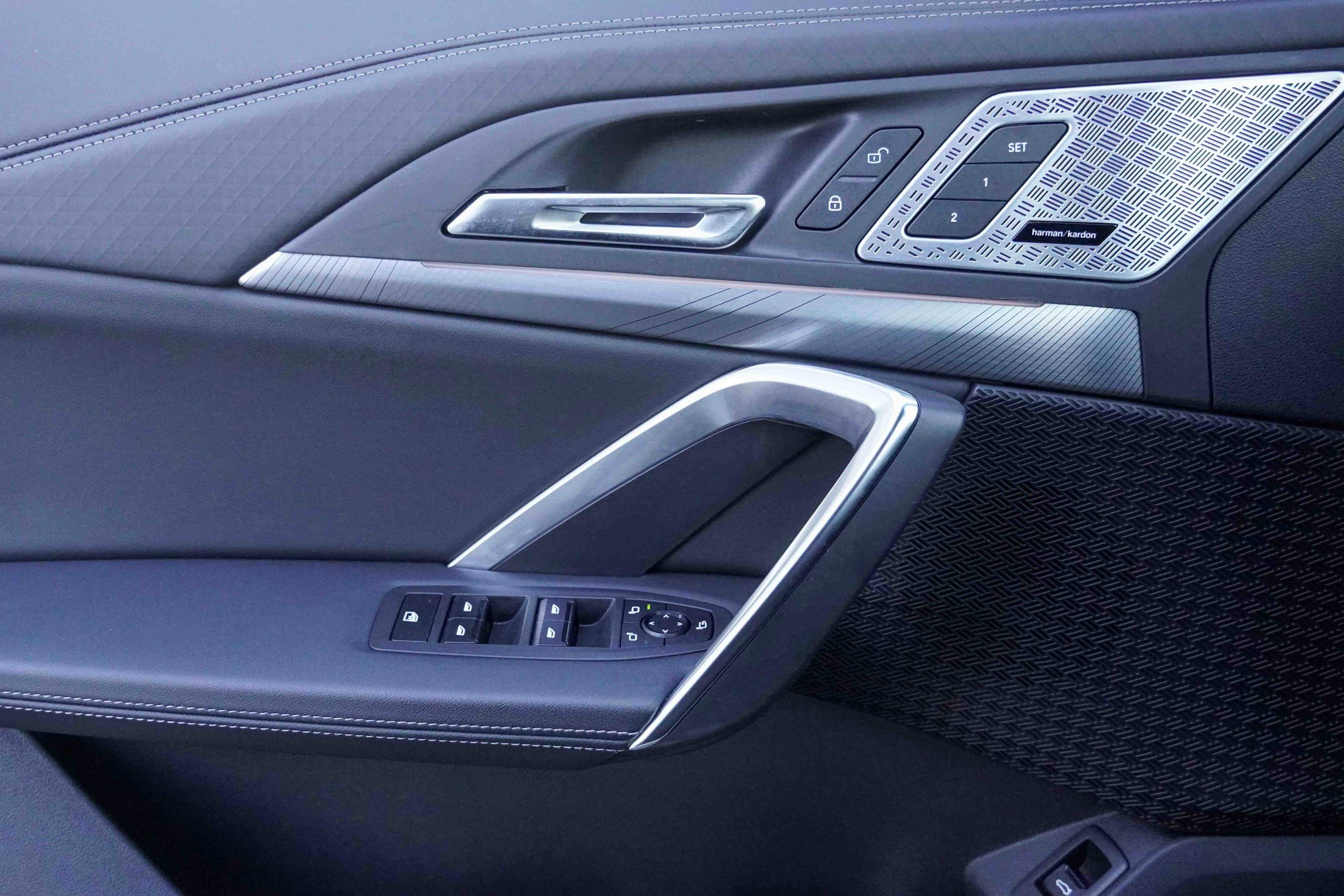 Certified 2025 BMW X2 xDrive28i w/ Premium Package image 15