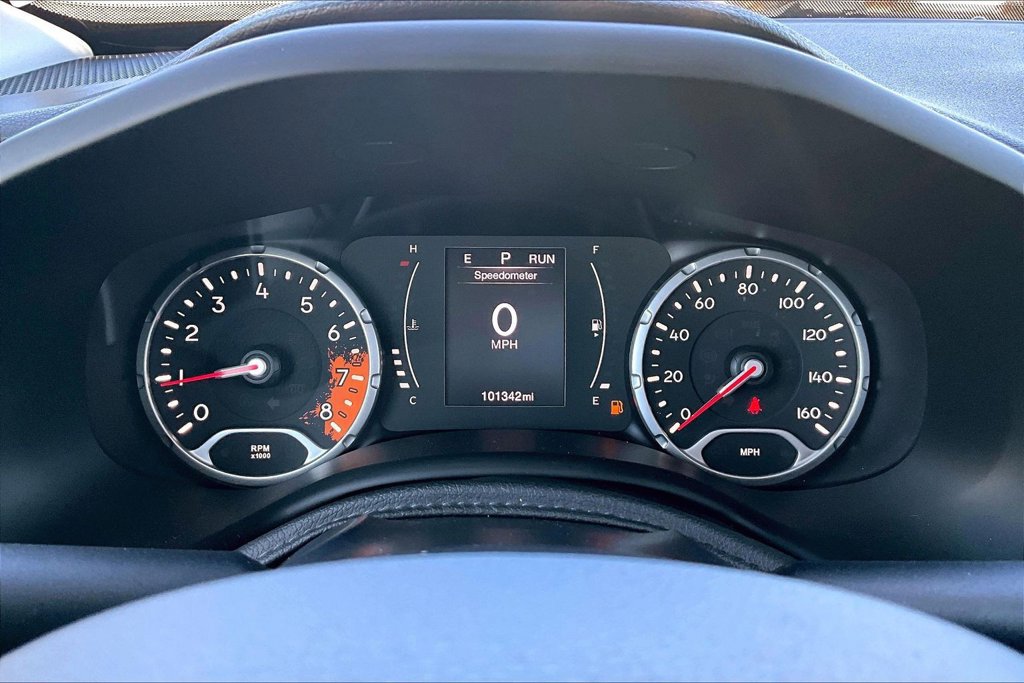 Used 2015 Jeep Renegade Latitude w/ Popular Equipment Group AWD/4WD image 26