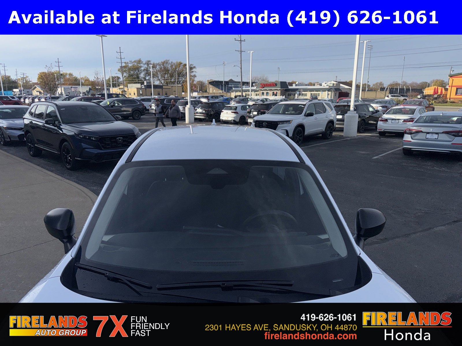 Used 2025 Nissan Kicks S image 8