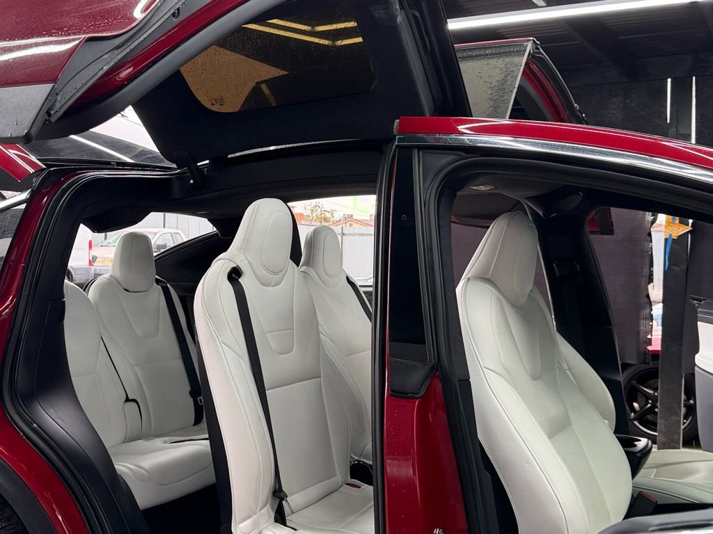 Used 2020 Tesla Model X Performance image 18