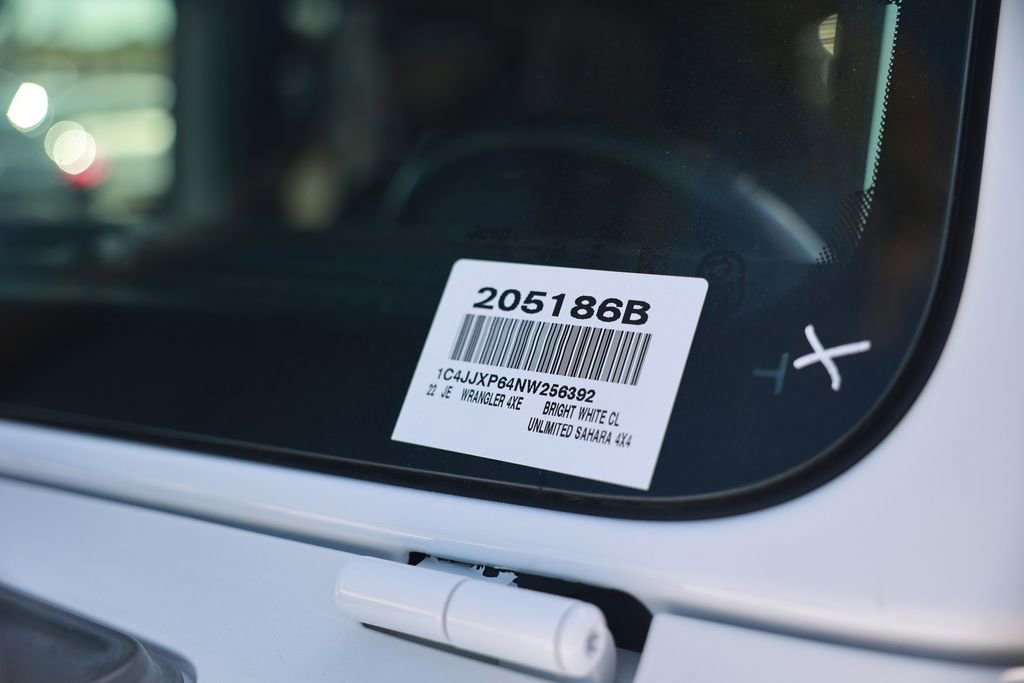 Used 2022 Jeep Wrangler Unlimited Sahara AWD/4WD image 45