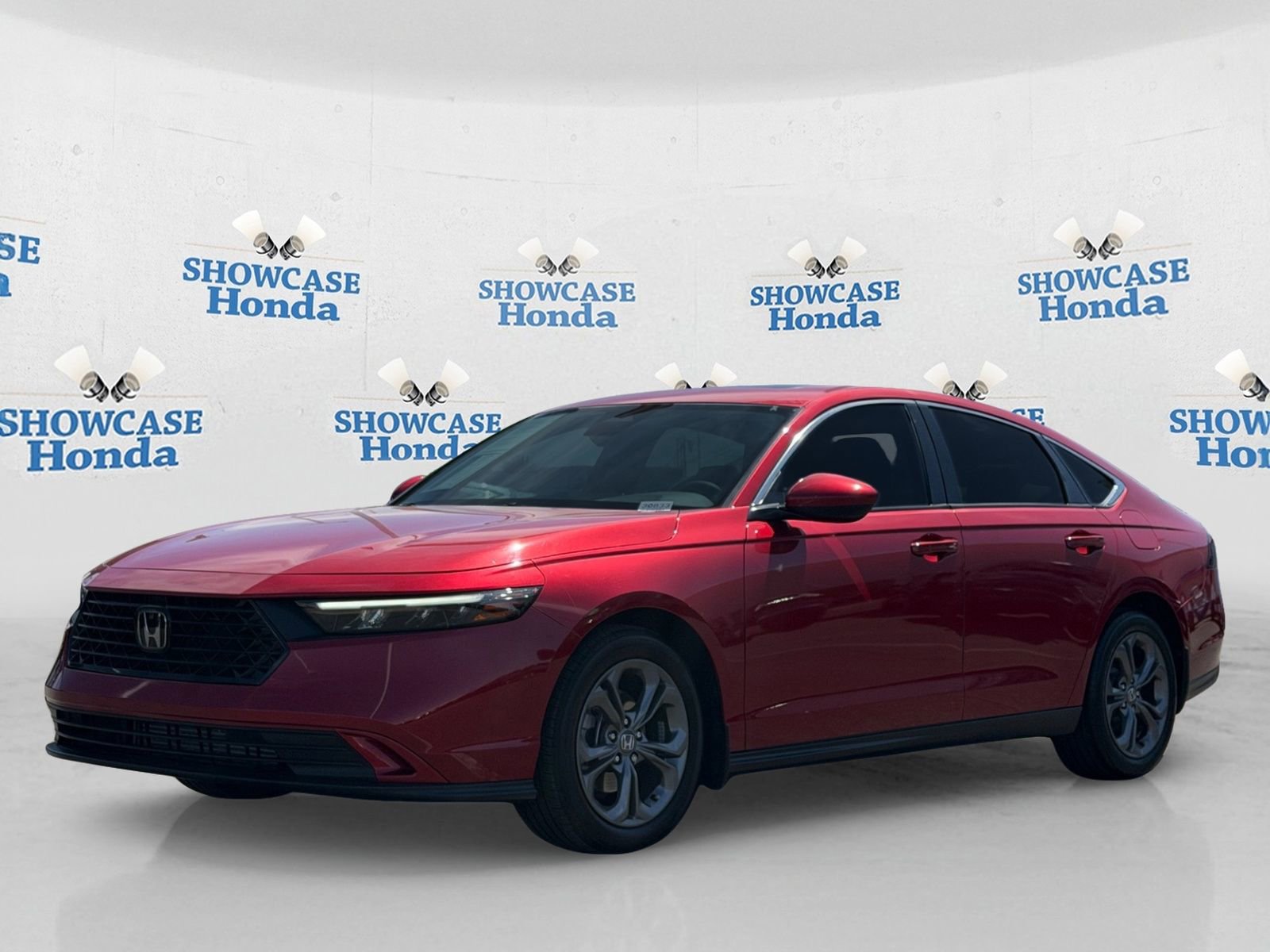 Used 2024 Honda Accord EX image 2