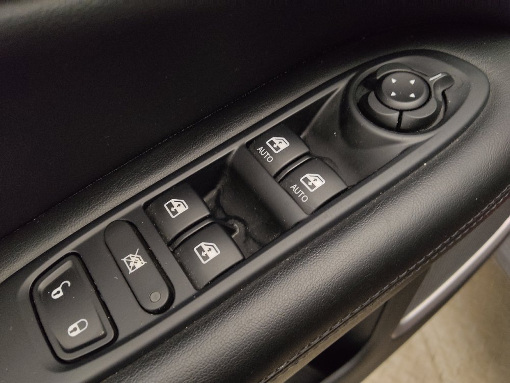 Used 2021 Jeep Compass Latitude AWD/4WD image 27