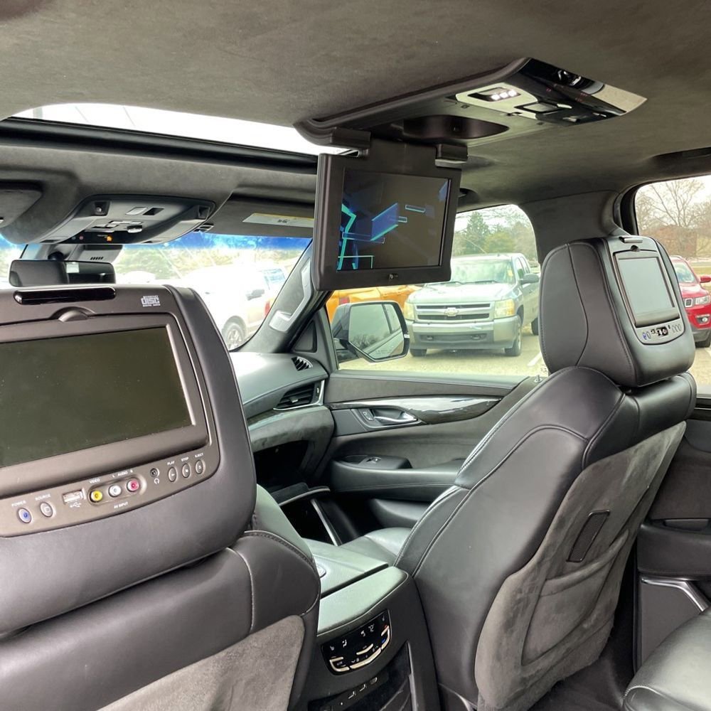 Used 2019 Cadillac Escalade Platinum image 14