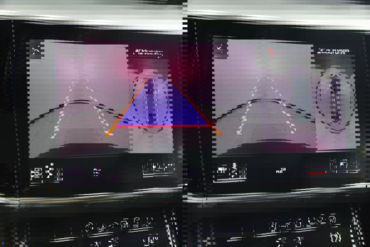 Used 2020 Audi A8 L 4.0T w/ Sport Plus Package image 10