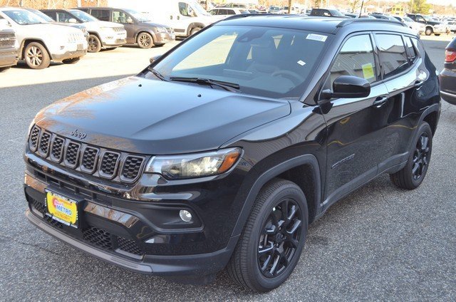 New 2026 Jeep Compass Latitude image 4
